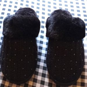 Woman snuggle slipper